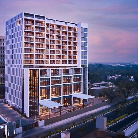 Hotel Taj Wellington Mews Chennai Exterior foto